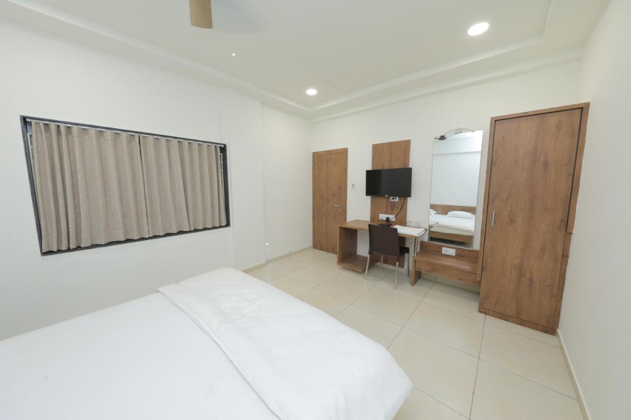 Hotel Revive Veraval Zewnętrze zdjęcie