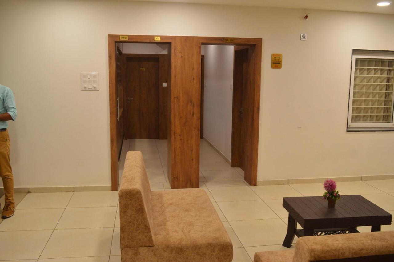 Hotel Revive Veraval Zewnętrze zdjęcie